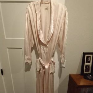 FLAX, BEAUTIFUL PINK ROBE (NEW OLD STOCK) AWESOME FLOWEY FABRIC SIZE OS - S/M/LG